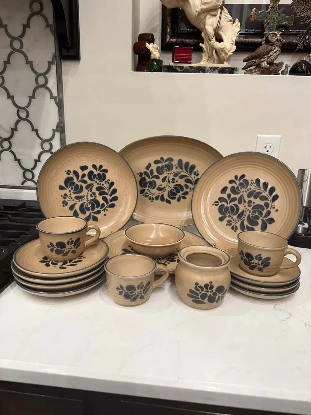 Pfaltzgraff Folk Art Stoneware 16-Piece Dinnerware Set Replacement